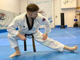 How To Stretch Correct For Taekwondo